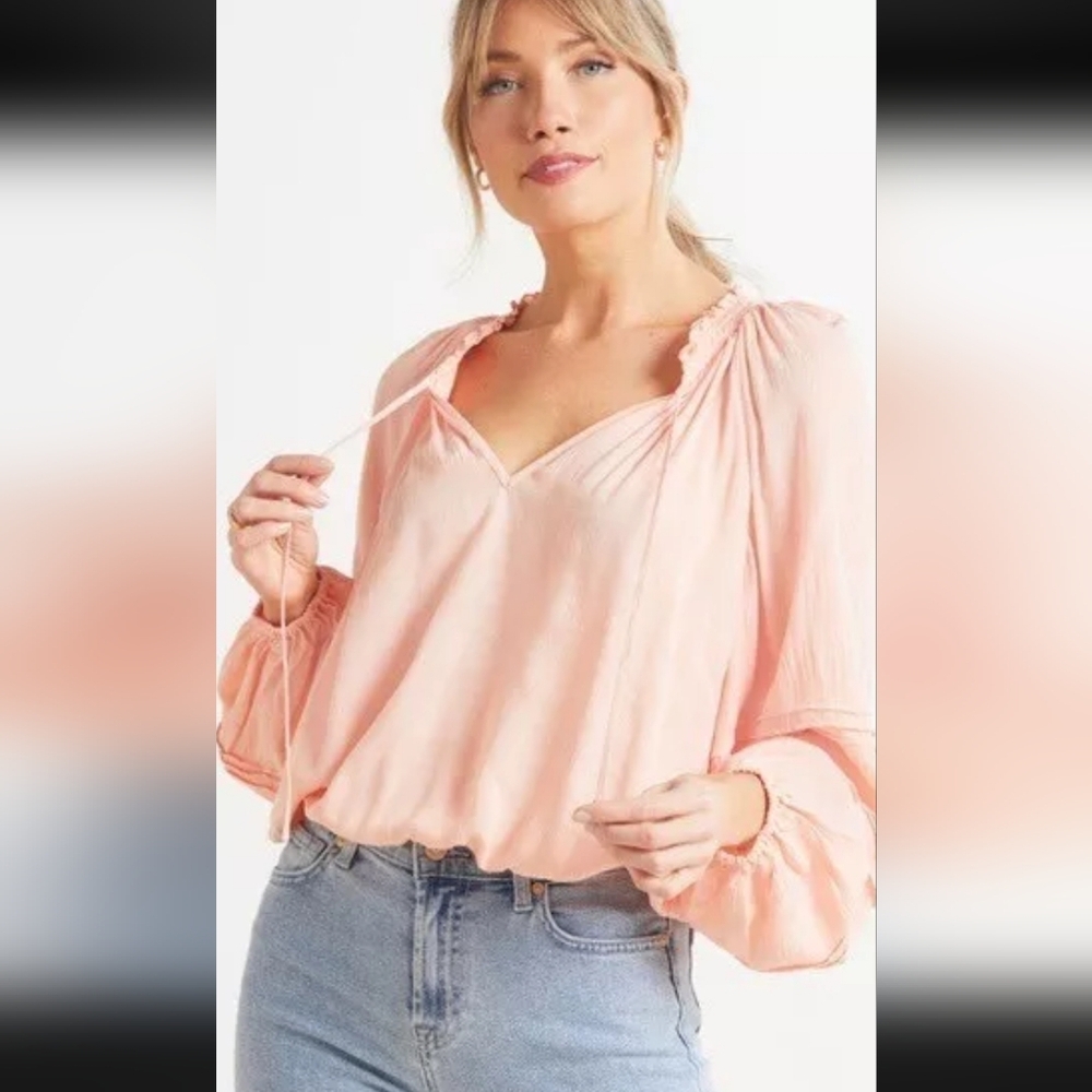 Sanctuary Blouse Size large Peach Long Sleeves Jet Setter